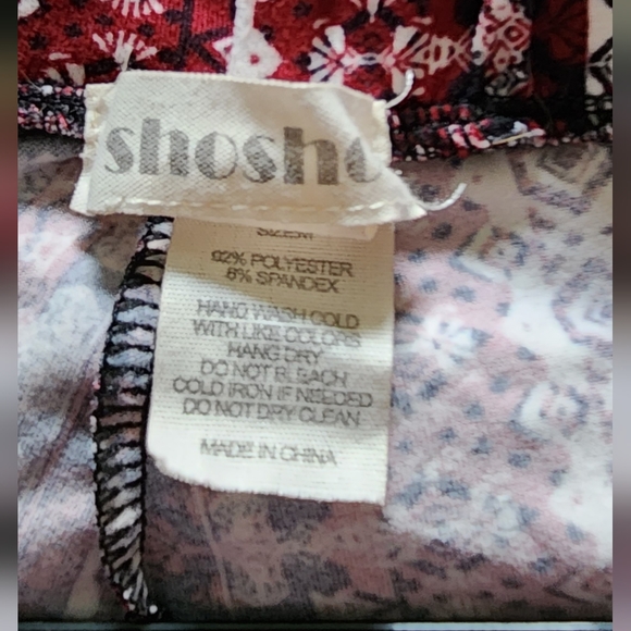 Shosho Women's Flared out bottom Elastic Waist Pants. Size M. Gently Used - Picture 4 of 4